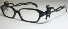 Ponte igual de sensual que Bayonetta con estos lentes idénticos a los de la bruja