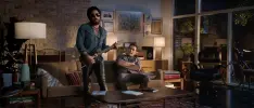 Lenny Kravitz anuncia Guitar Hero... sin perder sus pantalones