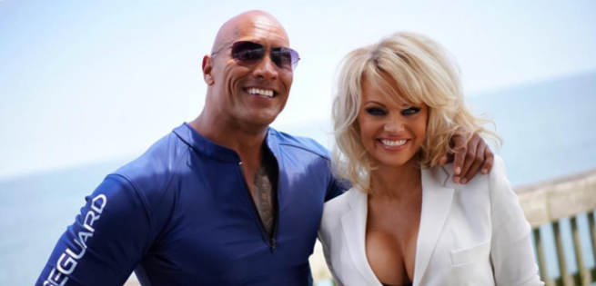 baywatch-pamelaanderson-therock-180026