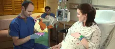 Sujeto atrapa un Pidgey en Pokémon Go... mientras su esposa da a luz