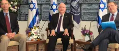 Presidente de Israel ve un Meowth en Pokémon Go y 