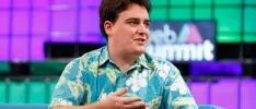 Creador de Oculus Rift se disculpa por el escándalo sobre el apoyo a Donald Trump