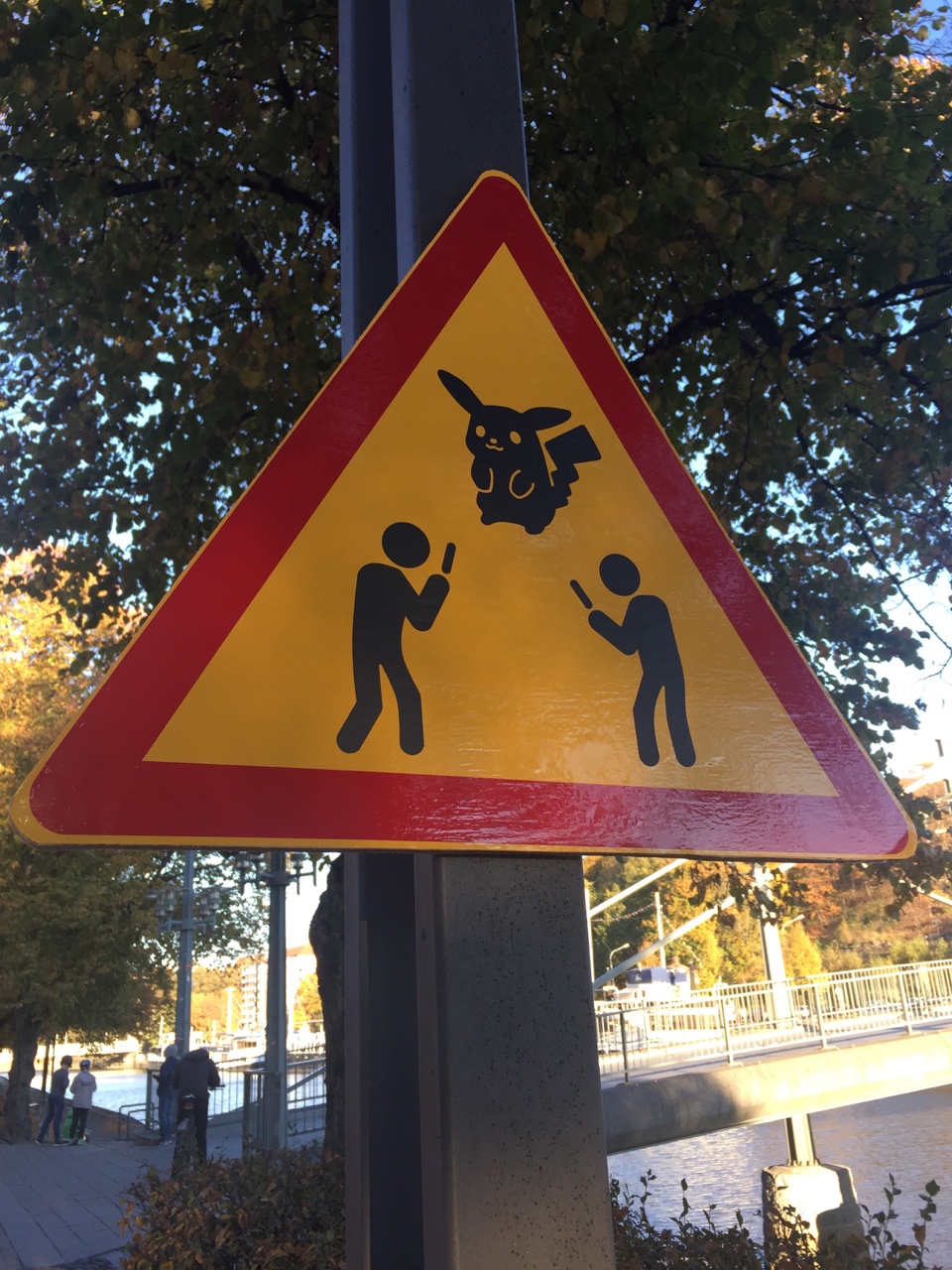 pokemon-go-letrero