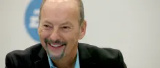 ¡¿Qué?! El jefe de EA se va al Liverpool FC
