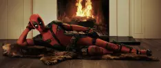 Ryan Reynolds le rinde cómico tributo a Burt Reynolds