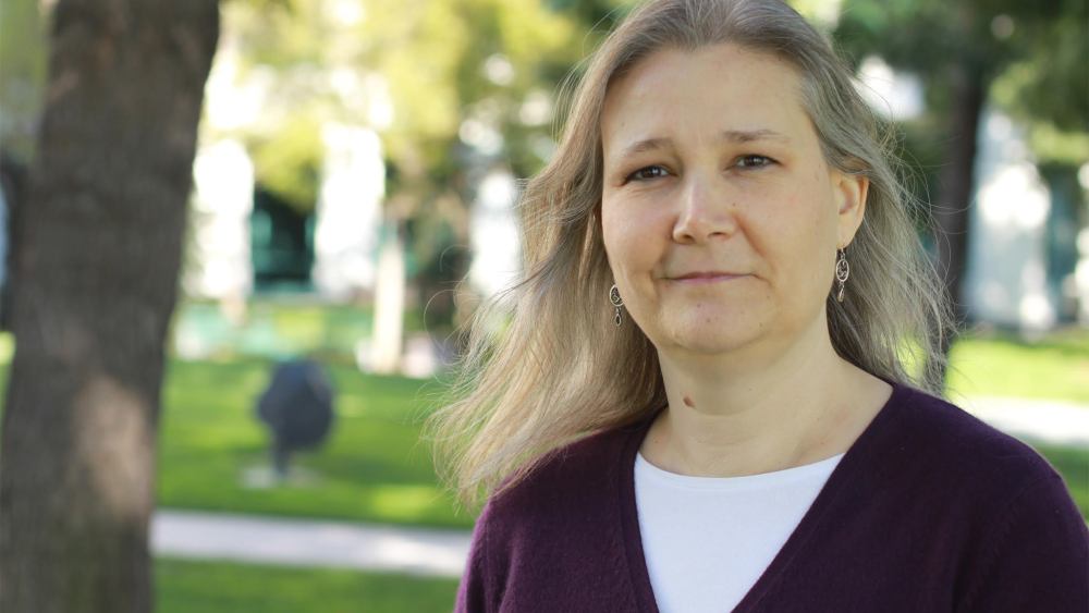 amy-hennig