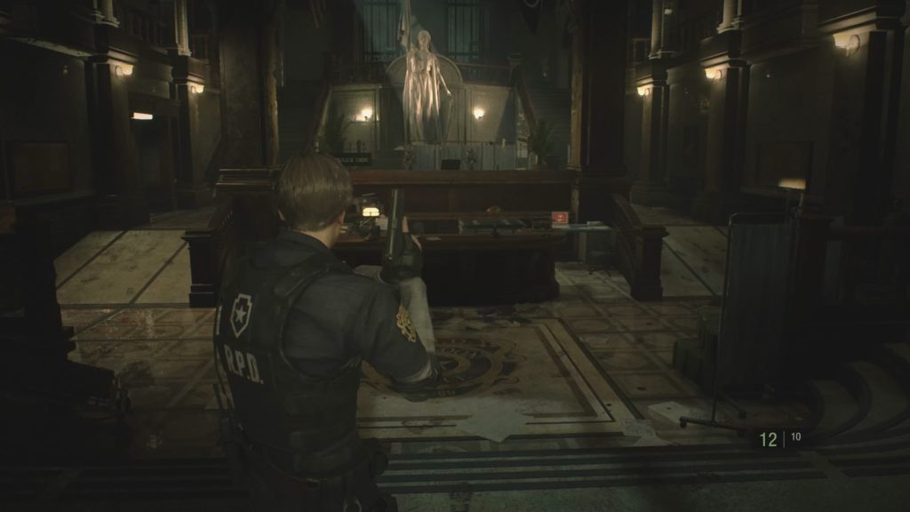 resident-evil-2-leon-hall