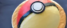 Este pan con forma de Pokebola esconde un simpático secreto en su interior
