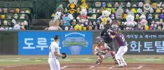 Peluches de Pokémon son usados como público en estadios de béisbol