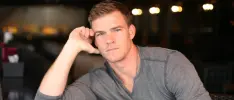 Alan Ritchson será Jack Reacher en la nueva serie de Amazon