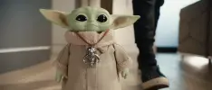 Baby Yoda cobra vida gracias a este increíble juguete a control remoto