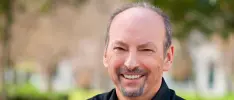 Peter Moore, exdirector de operaciones de EA, regresa a la industria de los videojuegos