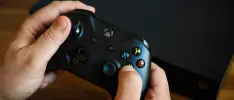 Microsoft niega verse obligado a usar baterías AA para los controles de Xbox