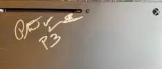 Un Xbox Series X firmado por Phil Spencer puede ser tuyo por solo $53 mil pesos