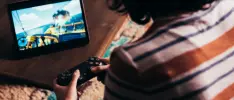 Xbox promocionó sus servicios usando un control de PS4
