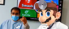 Dentista ofrece limpieza gratis si lo vences en Smash
