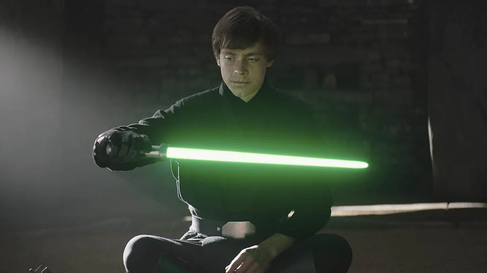 yoda-s-lightsaber-main_9ebf17d9