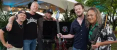Actor de Stranger Things toca Master of Puppets junto a Metallica