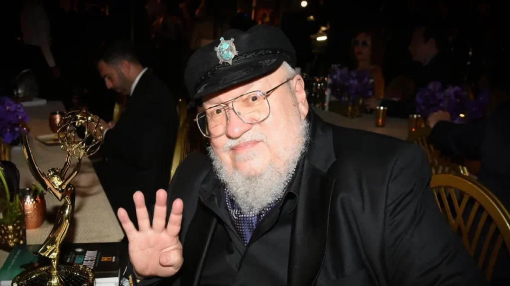 george-rr-martin-2376335