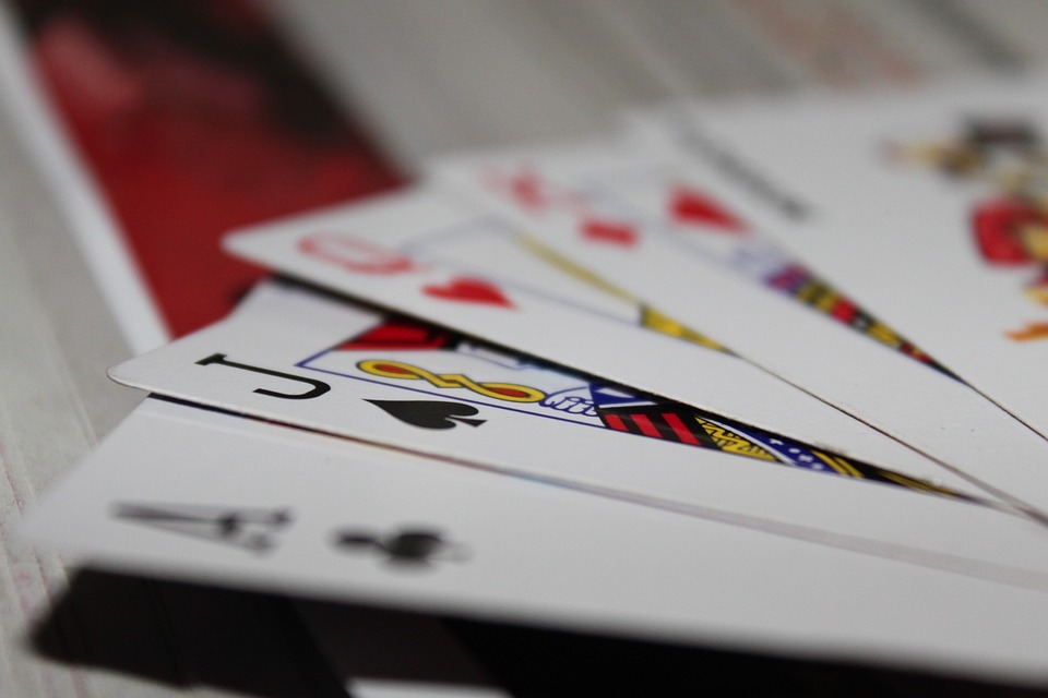 cards-166440_960_720