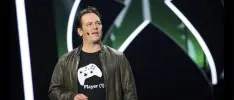 Jugadores reclaman a Phil Spencer por despidos en Xbox