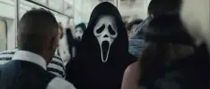 Ghostface aparece en cámaras de seguridad por todo EU