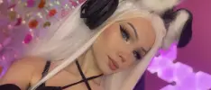 Prenden fuego al coche de una streamer