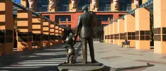 CEO de Disney busca vender parte de la empresa