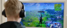 Niños que no gastan en Fortnite sufren de acoso