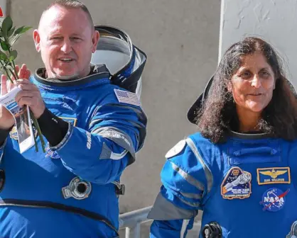 Astronautas varados en el espacio volvieron a la Tierra